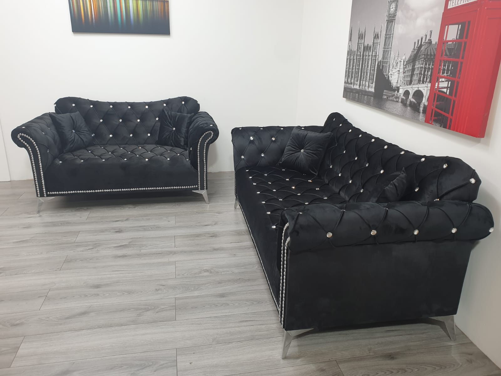 Elegance chesterfield outlet sofa